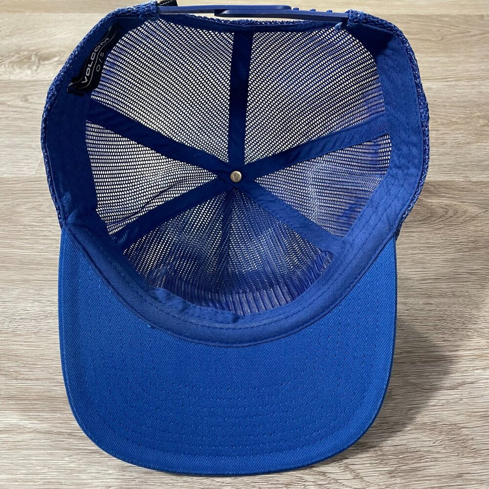 Volcom Hat - Picture 7 of 11